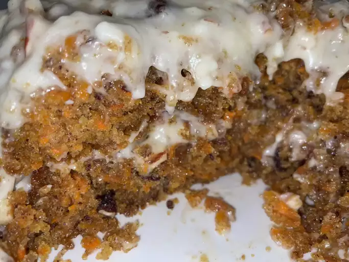 Carrot-Cake-Roll