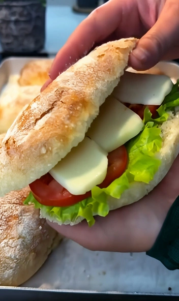 Easy no-knead bread recipe – perfect homemade bread for beginners with a golden crust.